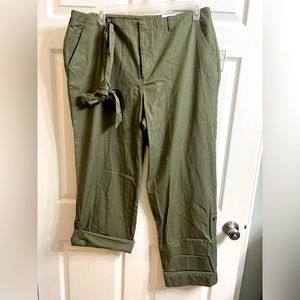 Sagharbor Khaki Green Crop Pants